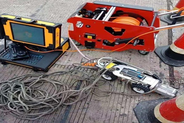 阿拉尔CCTV管道检测机器人